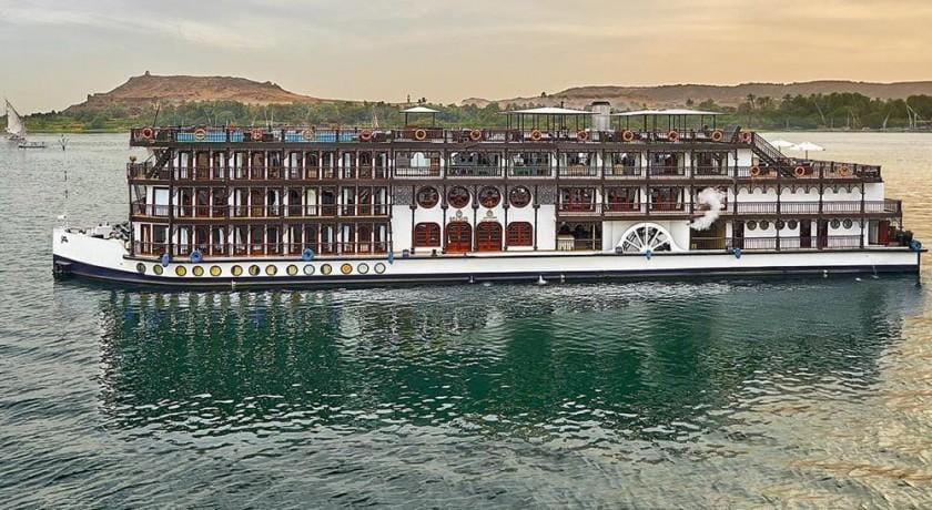 Mövenpick Misr Steamer Cruise