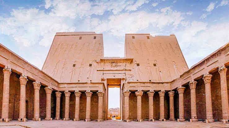 Edfu Temple / Luxor East Bank